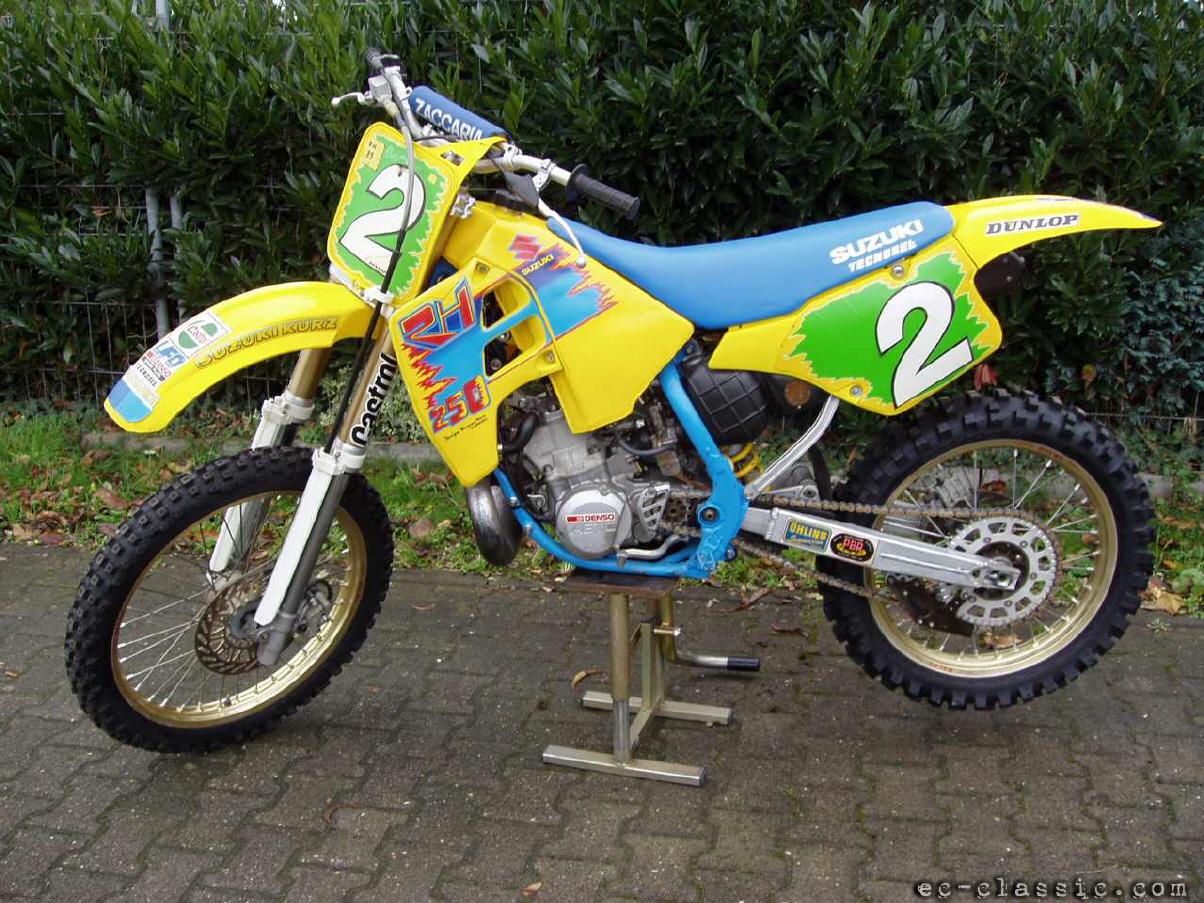 Suzuki rh 250